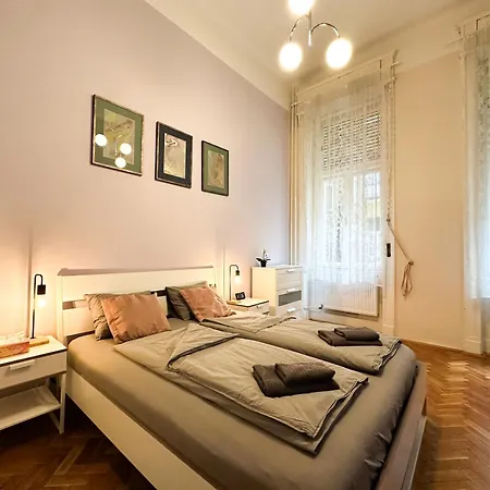 Appartement Stylish & Bright 1br In The Heart Of With Ac - Purple House *