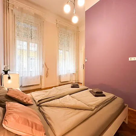 Stylish & Bright 1br In The Heart Of With Ac - Purple House * Budapest