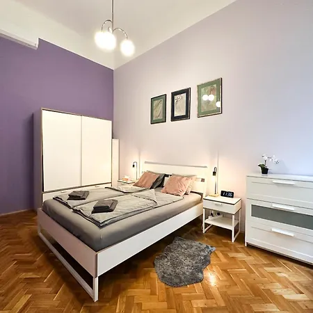 Stylish & Bright 1br In The Heart Of With Ac - Purple House شقة بودابست